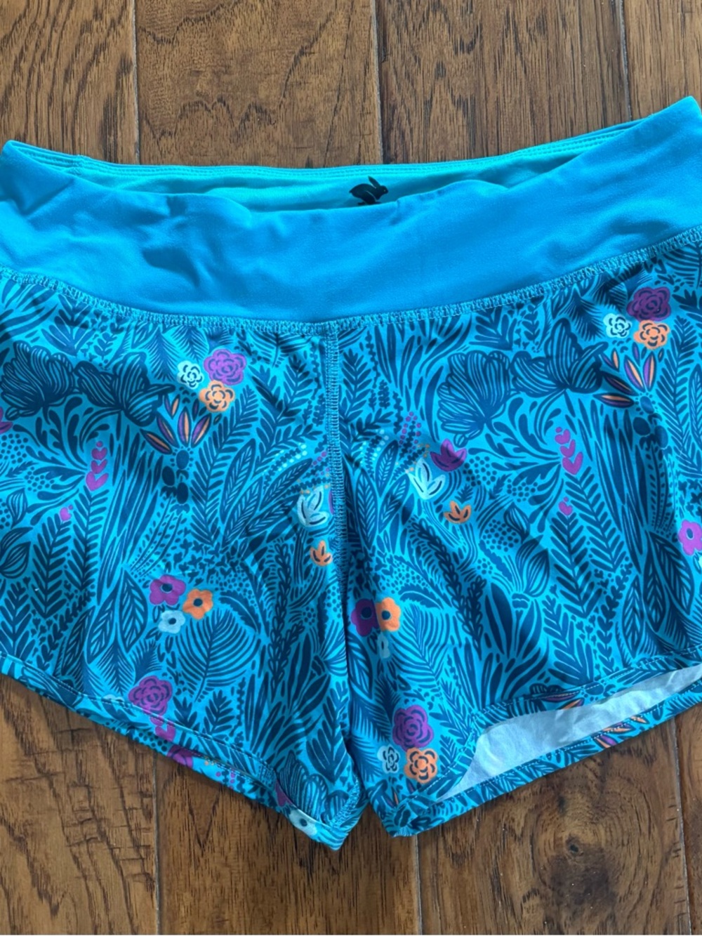 Rabbit Hopper Low Rise Running Athletic Shorts with Stretch Waistband Size SM